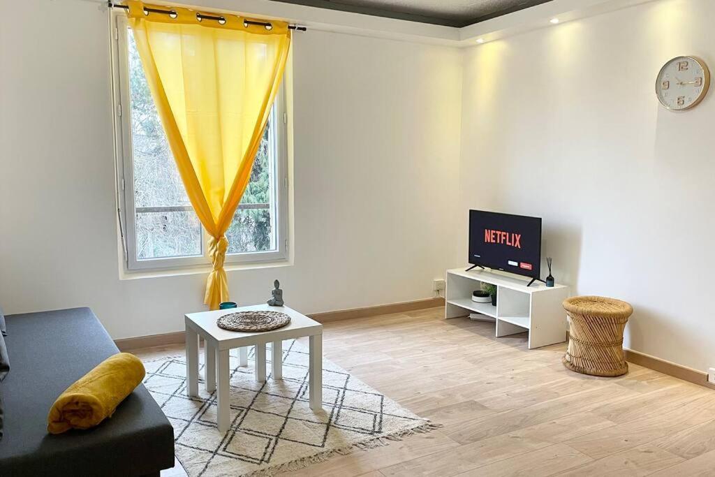 Le Royal Cosy - Spacieux T2 - Proche Chantilly, Paris & Asterix Appartement